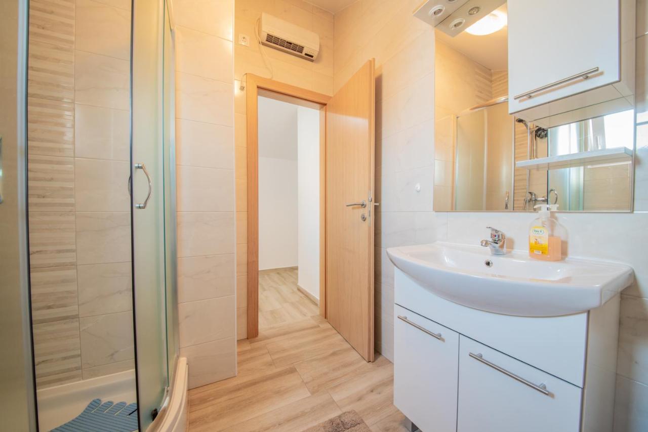 Apartman Eva Vrsi Extérieur photo